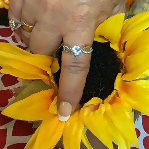 Modern Round Brilliant Eternity Fashion Ring 💍.